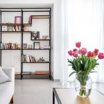 שילוב של עץ וברזל